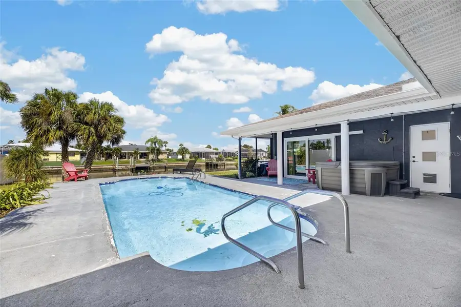 6314 Wisteria Lane, Apollo Beach, FL 33572 - #2