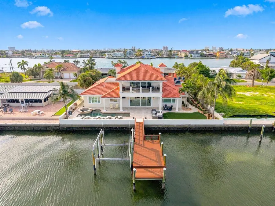 504 55 Th Avenue, Saint Pete Beach, FL 33706 - #3