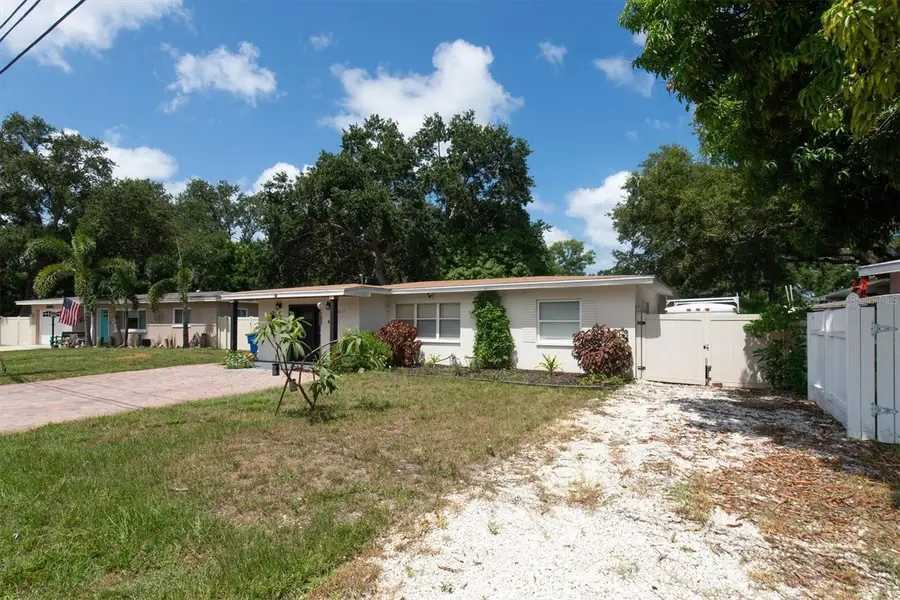 12812 Lake Drive, Largo, FL 33774 - #3