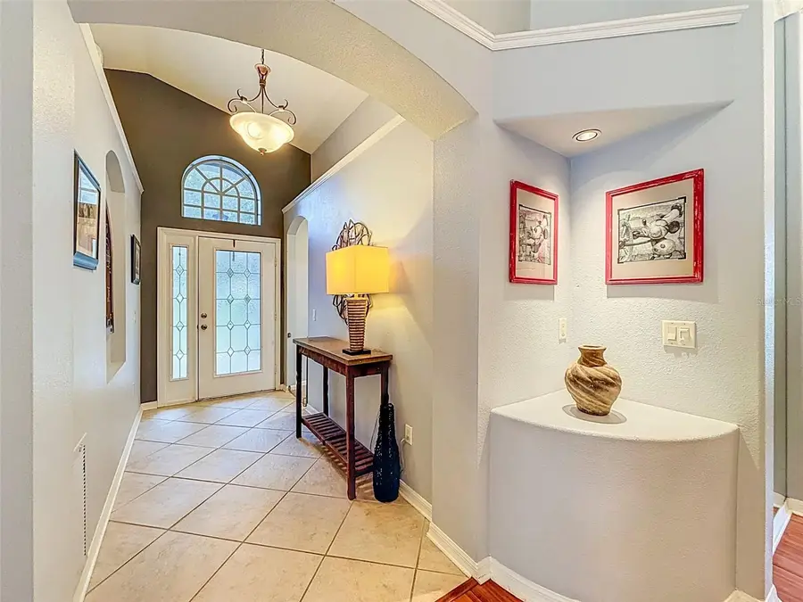 5720 Hawklake Rd, Lithia, FL 33547 - #3