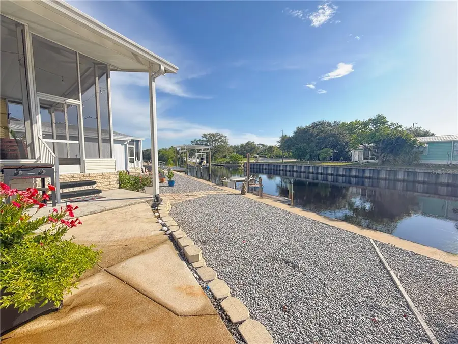 115 E Saint Annes Circle, Apollo Beach, FL 33572 - #3
