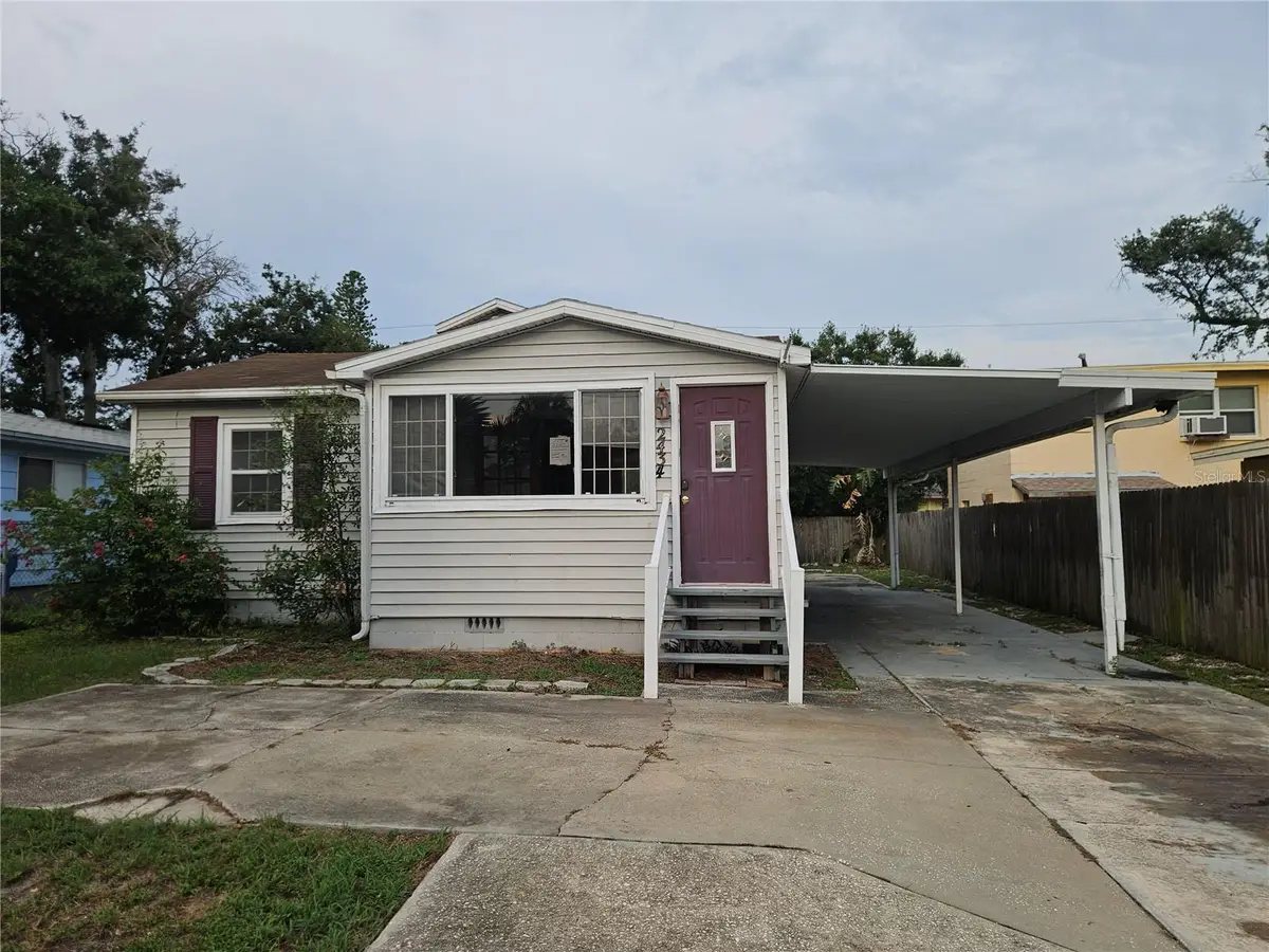 2434 37th Street S, Saint Petersburg, FL 33711 - #1