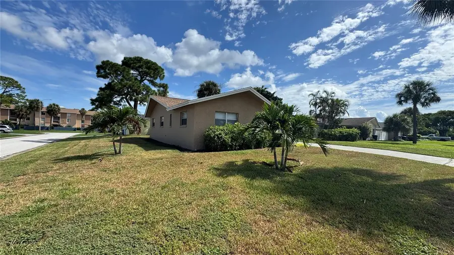 2695 58th Terrace S, Saint Petersburg, FL 33712 - #3
