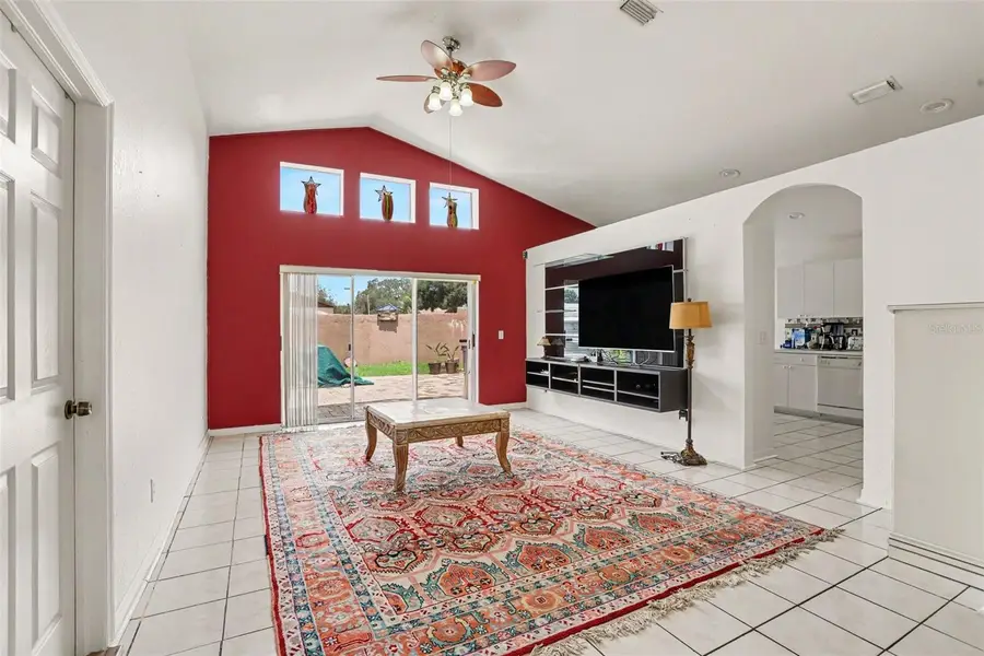 1102 Vinetree Drive, Brandon, FL 33510 - #3