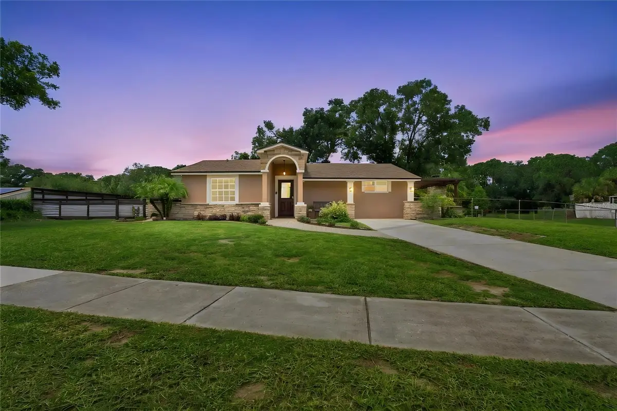 9020 Auburn Way, Tampa, FL 33615 - #1