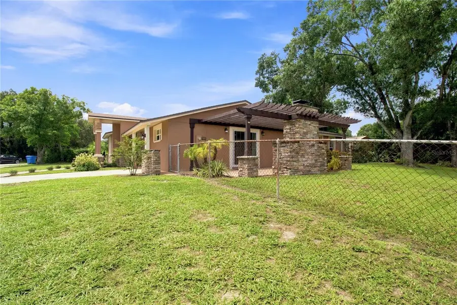 9020 Auburn Way, Tampa, FL 33615 - #3