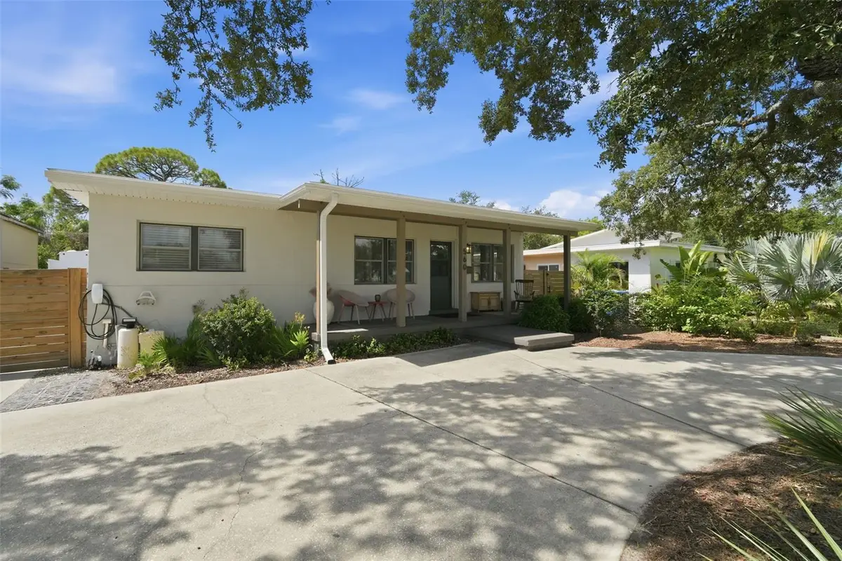 560 62nd Avenue S, Saint Petersburg, FL 33705 - #1