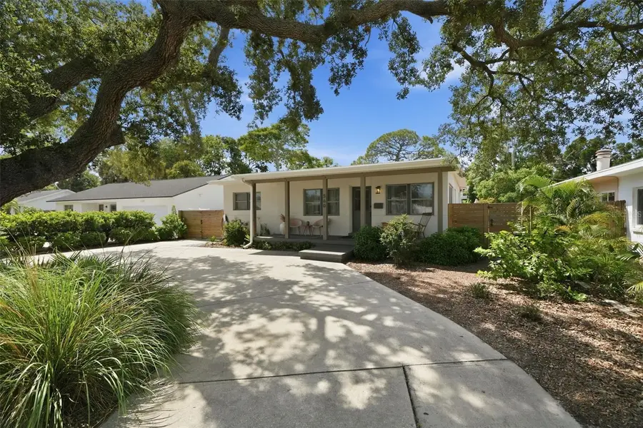 560 62nd Avenue S, Saint Petersburg, FL 33705 - #2