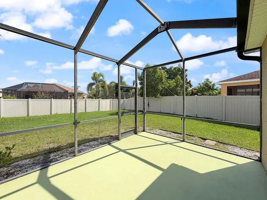 814 Parker Den Drive, Ruskin, FL 33570 - #3