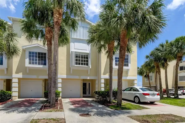 129 Brent Circle, OLDSMAR, FL 34677