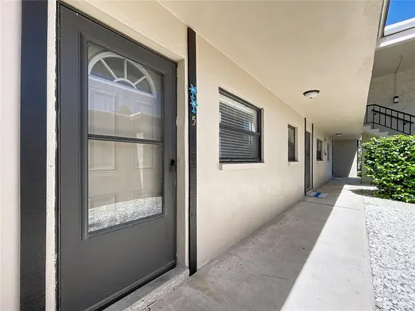 2750 E Bay Drive #5E, LARGO, FL 33771