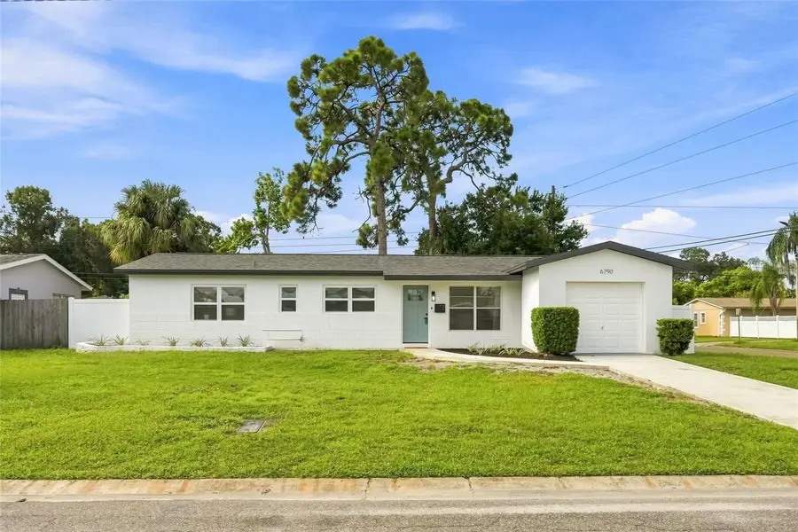 6790 32nd Avenue N, Saint Petersburg, FL 33710 - #2