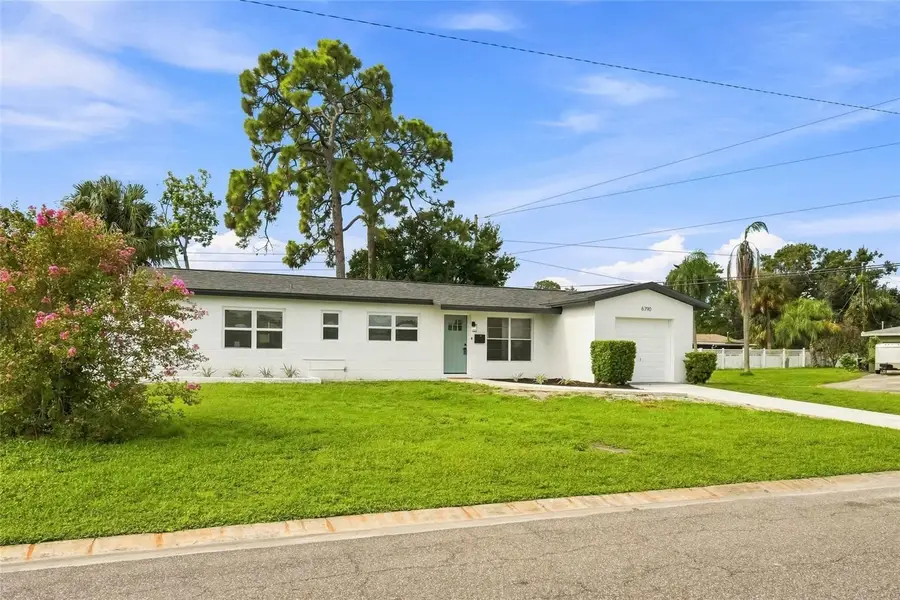 6790 32nd Avenue N, Saint Petersburg, FL 33710 - #3