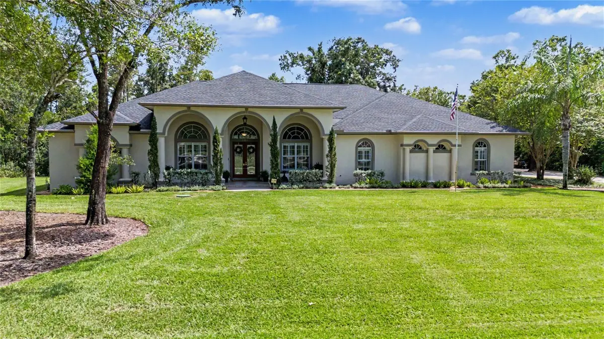 906 Lake Sapphire Lane, Lutz, FL 33548 - #1