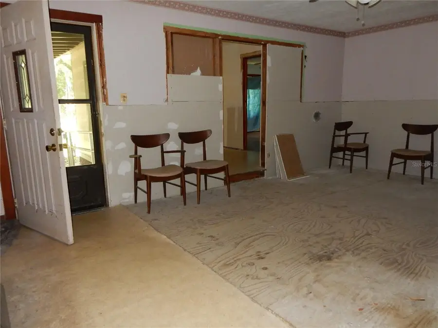 38036 Central Avenue, Zephyrhills, FL 33540 - #2