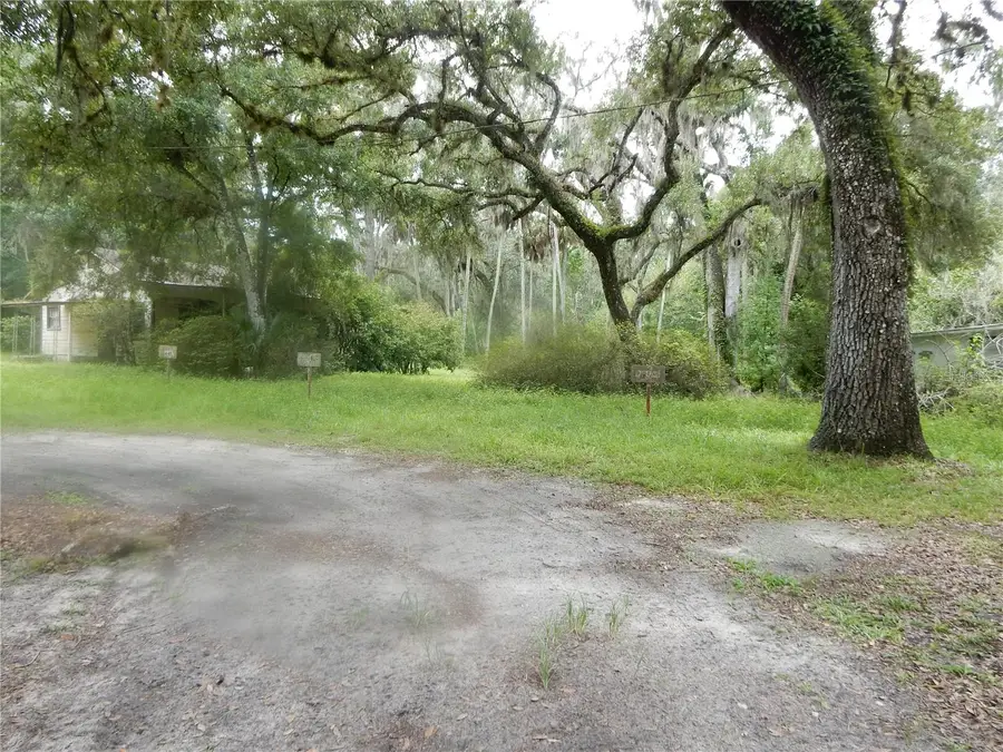 38006 Central Avenue, Zephyrhills, FL 33540 - #3
