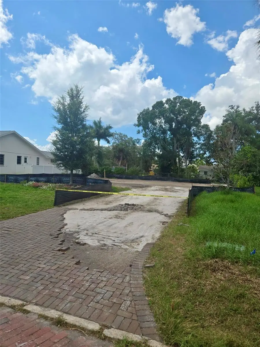 319 Rafael Boulevard Ne, Saint Petersburg, FL 33704 - #1