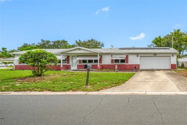 5695 Lime Way, SEMINOLE, FL 33772