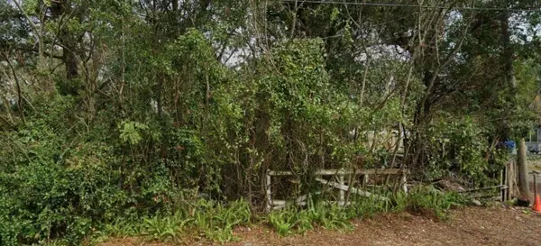 1833 Nelson Avenue, ORMOND BEACH, FL 32174