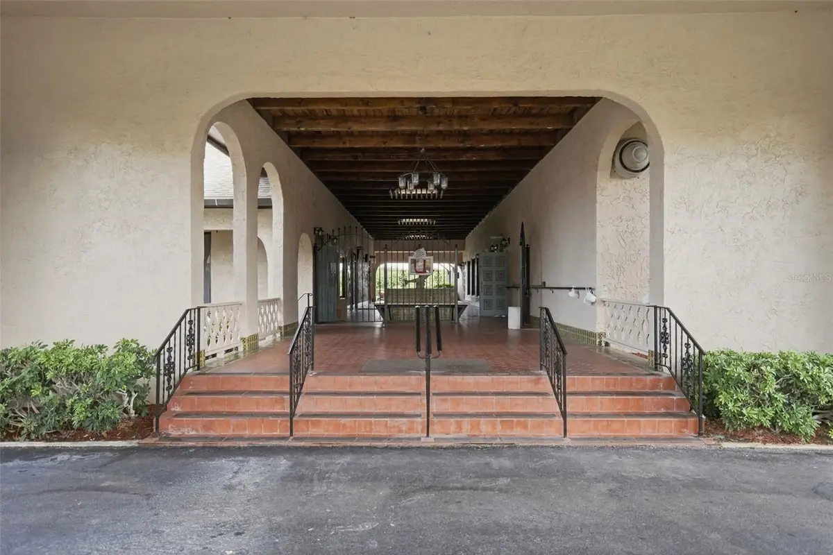 10033 64th Avenue N #16, Saint Petersburg, FL 33708 - #1