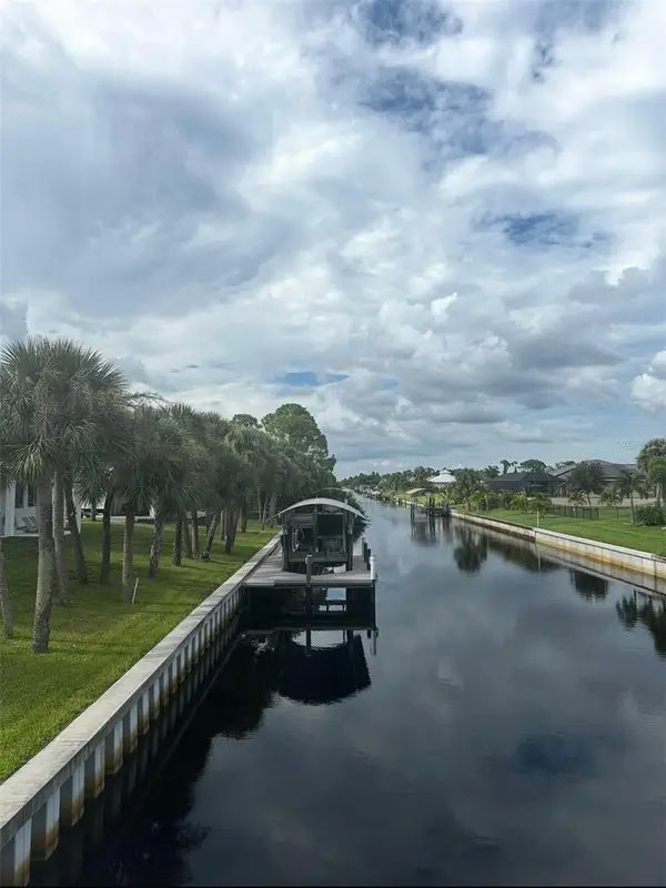 2265 Cedarwood Street, PORT CHARLOTTE, FL 33948