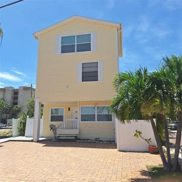 13202 Gulf Boulevard, MADEIRA BEACH, FL 33708