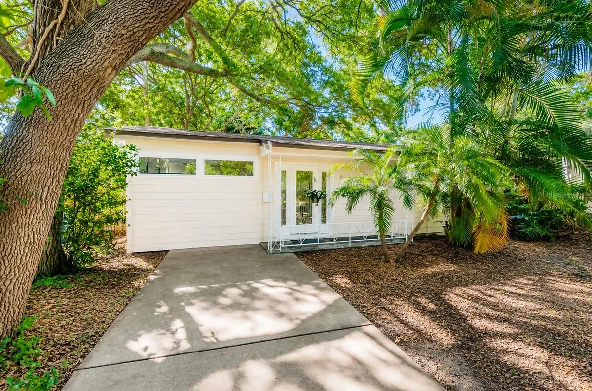 930 Montrose Boulevard N, Saint Petersburg, FL 33703 - #1
