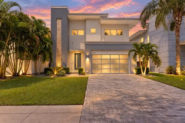 3207 W Paul Avenue, TAMPA, FL 33611