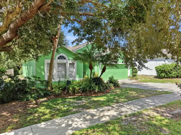 809 Rocky Mountain Court, VALRICO, FL 33594