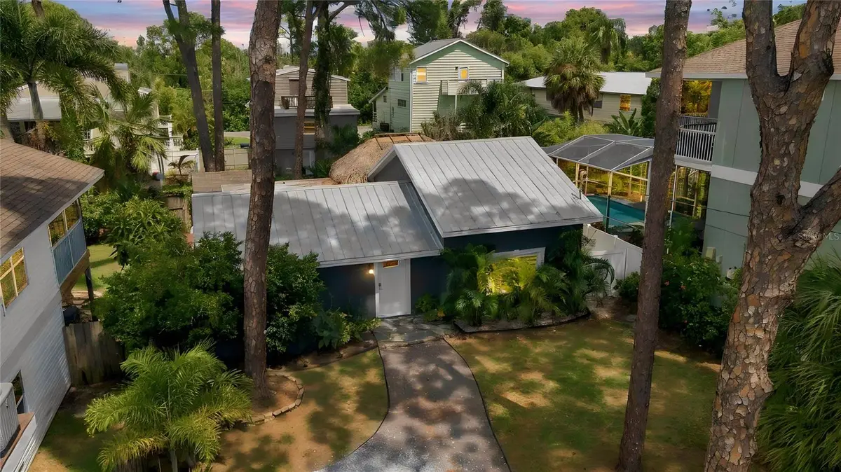 839 Florida Avenue, Palm Harbor, FL 34683 - #1