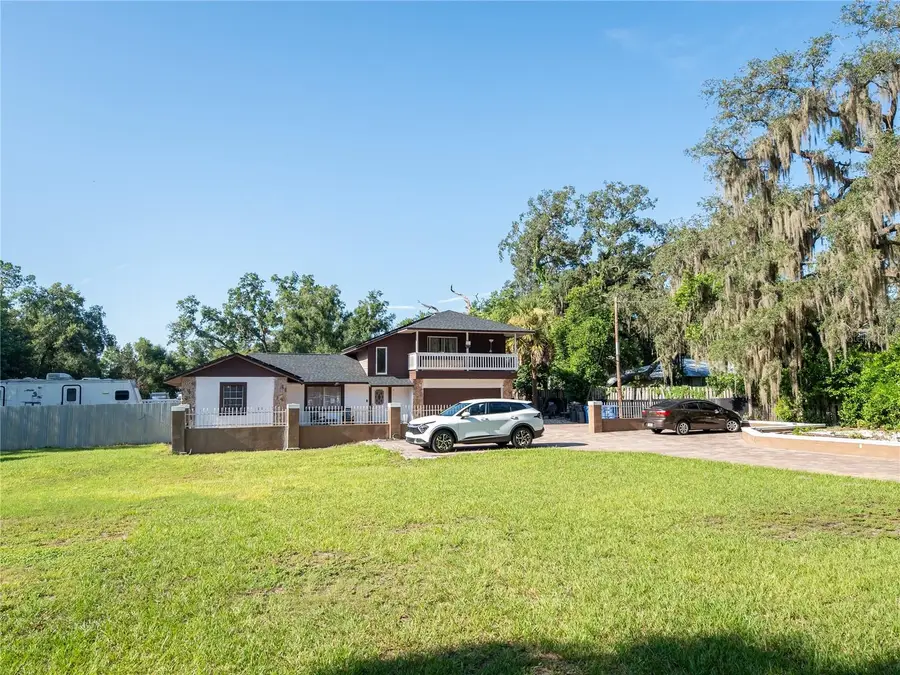 9613 Six Mile Creek Road, Tampa, FL 33610 - #3