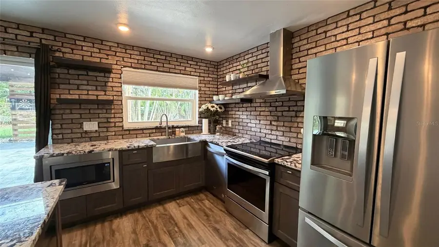 620 La Plaza Avenue S, Saint Petersburg, FL 33707 - #3