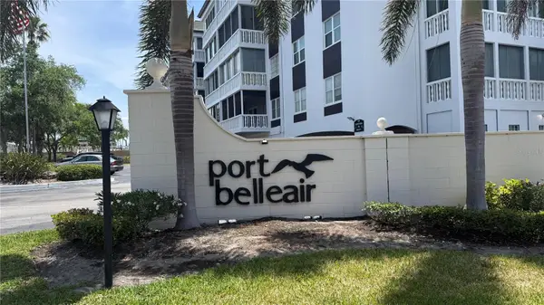 131 Bluff View Drive #104, BELLEAIR BLUFFS, FL 33770
