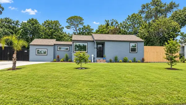 2543 Southside Boulevard, JACKSONVILLE, FL 32216
