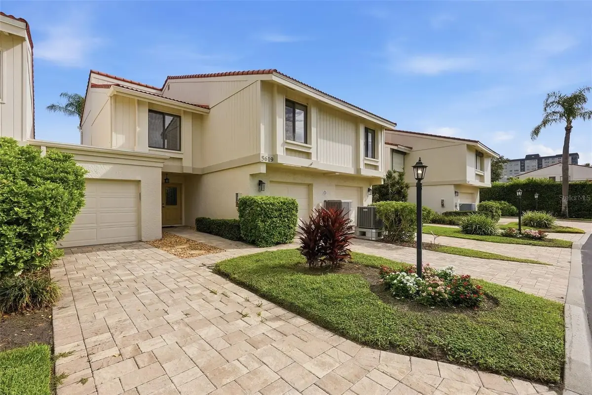 5619 Escondida Boulevard S, Saint Petersburg, FL 33715 - #1