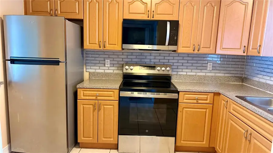 2830 Somerset Park Drive #202, Tampa, FL 33613 - #2