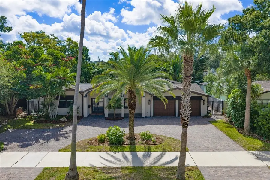 1621 Indian Rocks Road, Belleair, FL 33756 - #2