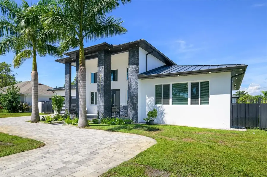 6396 18th Street N, Saint Petersburg, FL 33702 - #3