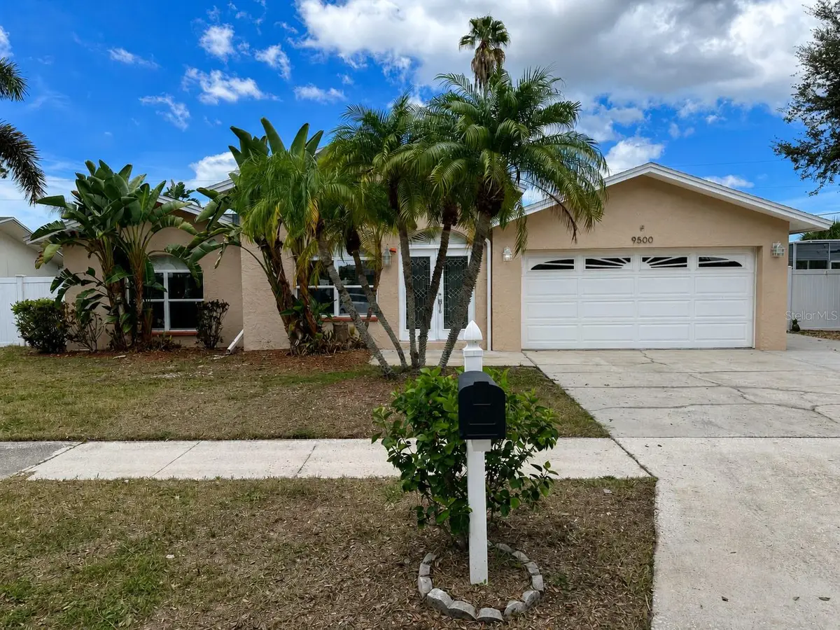 9500 118th Lane, Seminole, FL 33772 - #1