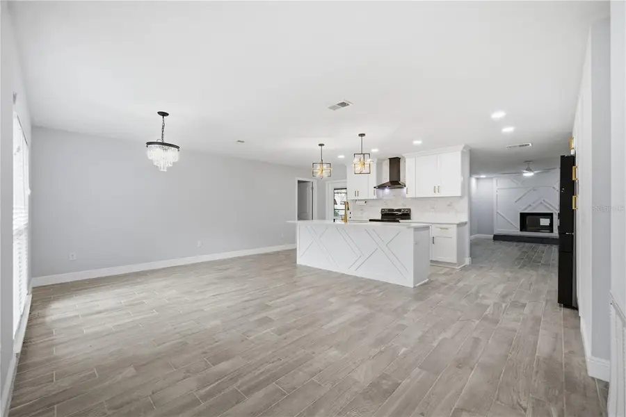 2005 Russell Drive, Tampa, FL 33618 - #3