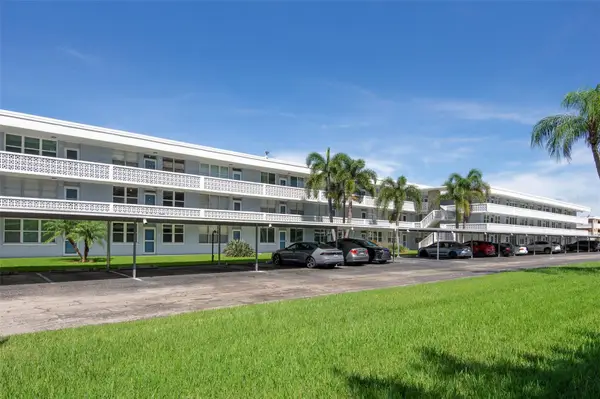 4720 Locust Street Ne #219, ST PETERSBURG, FL 33703