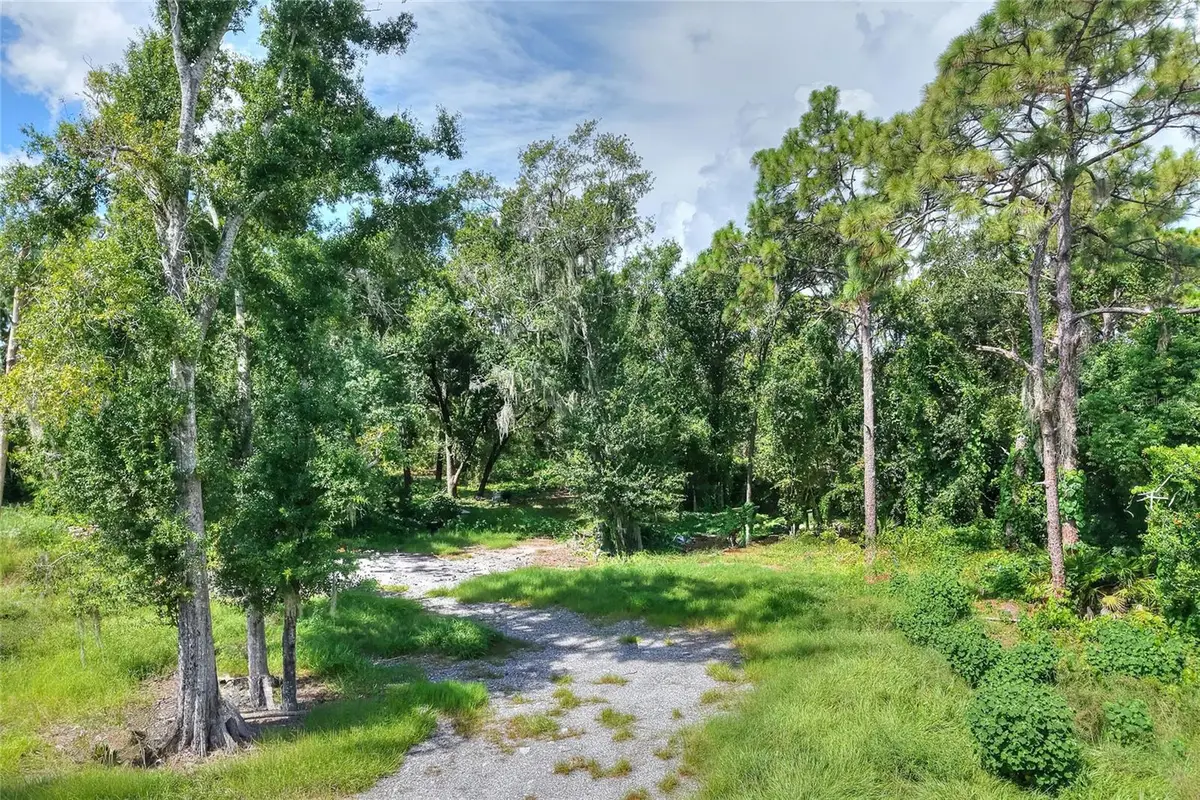 SE 33rd Street, Ruskin, FL 33570 - #1
