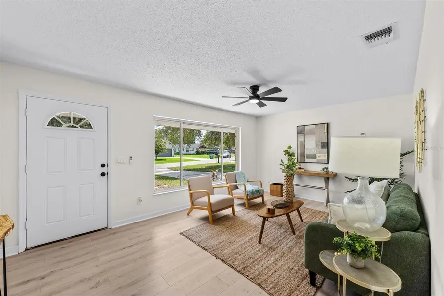 39528 Meadowood Loop, Zephyrhills, FL 33542 - #2