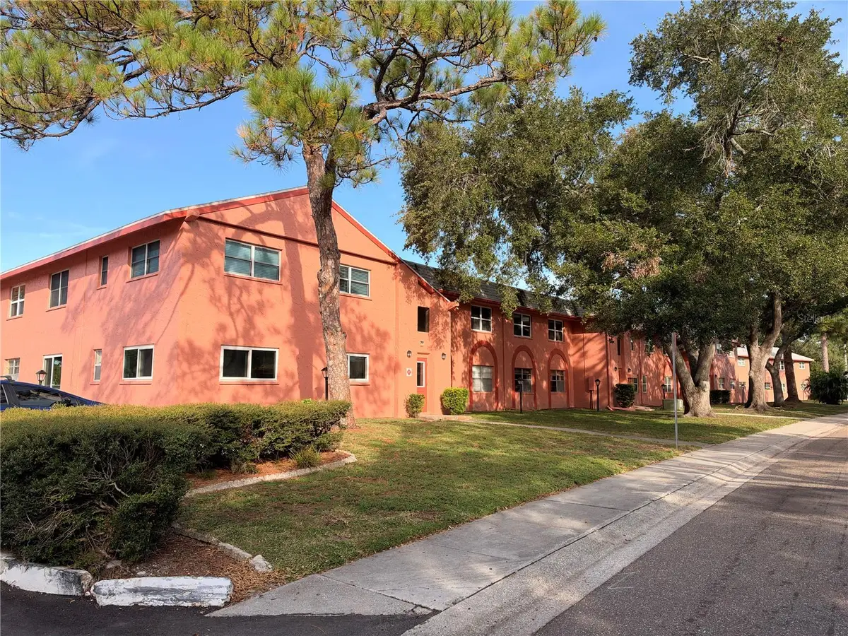 251 SW Lincoln Circle N #3209, Saint Petersburg, FL 33703 - #1