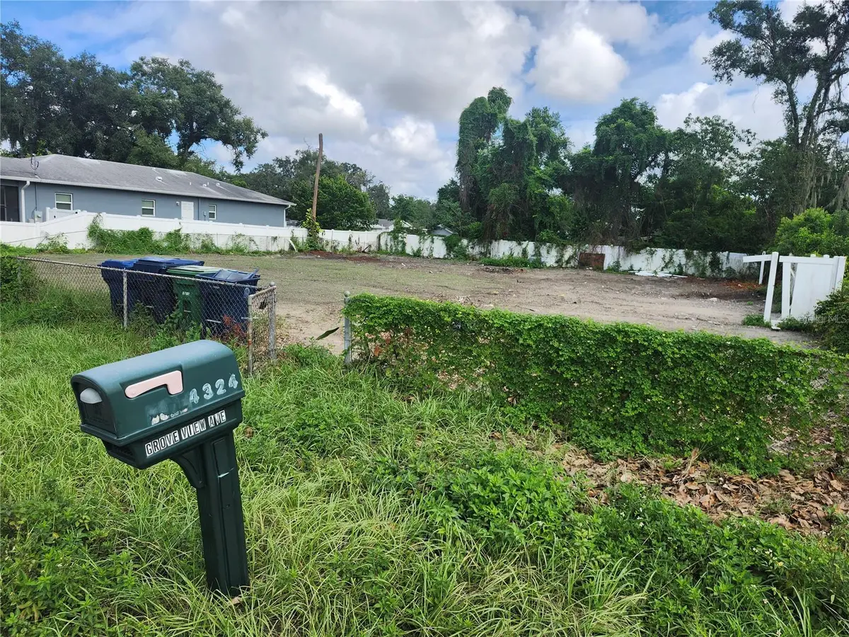 4324 E Grove View Avenue, Tampa, FL 33617 - #1