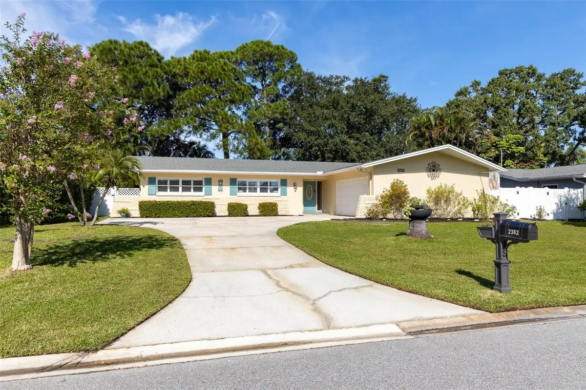 2362 Mangrum Dr, Dunedin, FL 34698 - #1