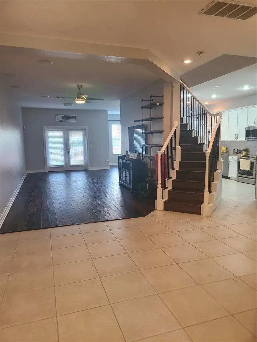 10432 La Mirage Court, Tampa, FL 33615 - #3