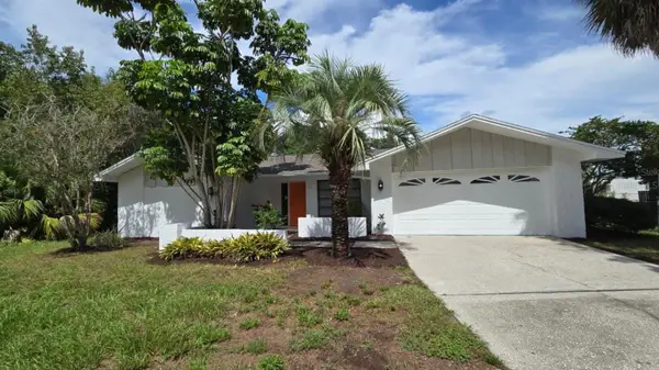 1381 Forest Lawn Court, TARPON SPRINGS, FL 34689