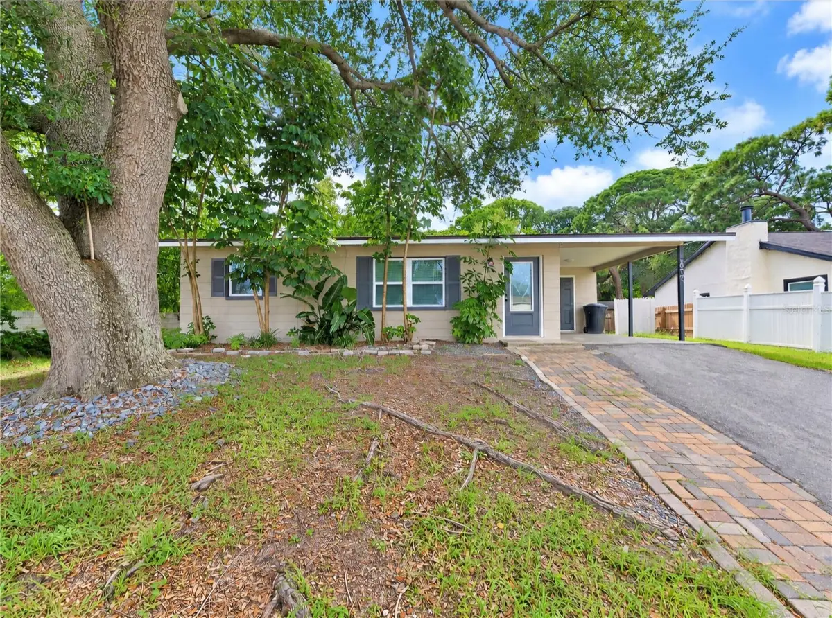 6800 1st Street N, Saint Petersburg, FL 33702 - #1