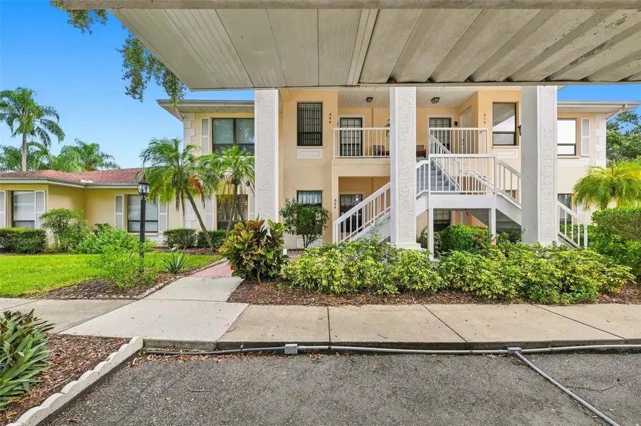 304 Kelsey Way, Sun City Center, FL 33573 - #2